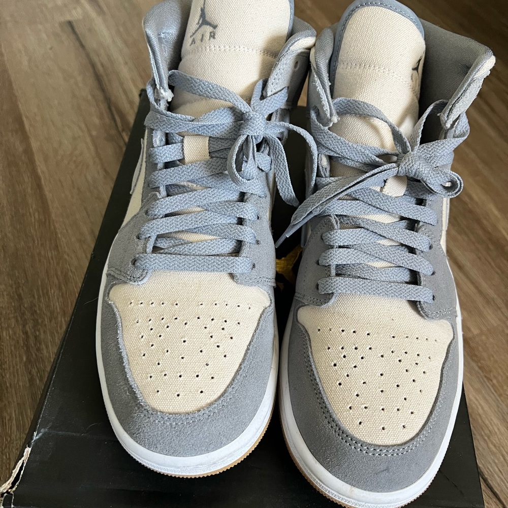 Jordan 1 - Picture 2 of 6
